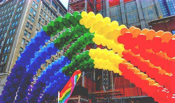 Simbol warna pelangi untuk komunitas LGBT. (Pixabay.com/gagnonm1993)