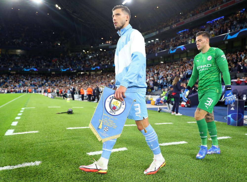 potret Ruben Dias menjadi kapten Manchester City di laga melawan RB Leipzig (twitter.com/City_Xtra)