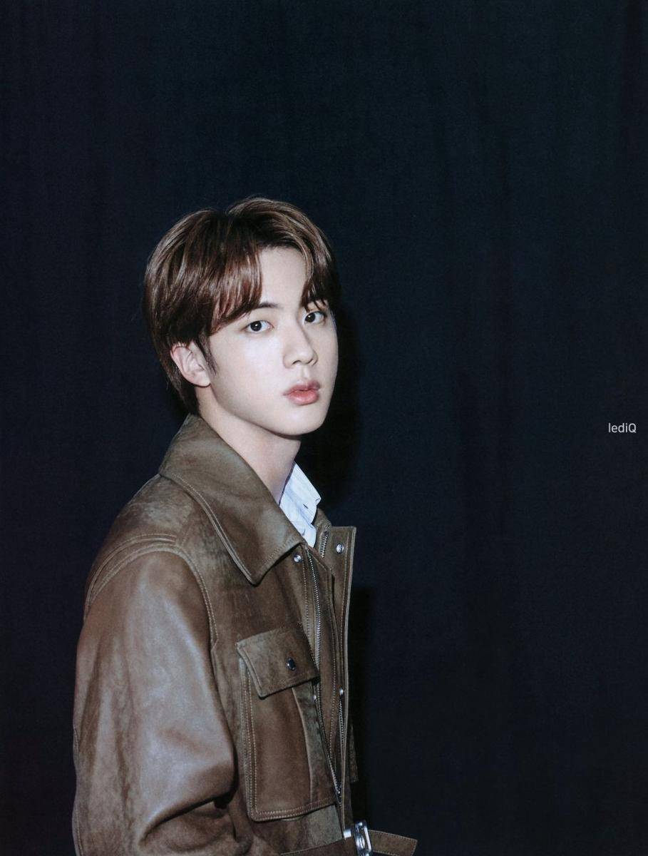 Jin BTS (twitter.com/lediq_1204)