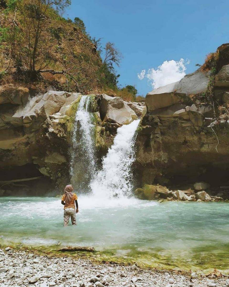 Dewi Selendang (instagram.com/jepretlombok)