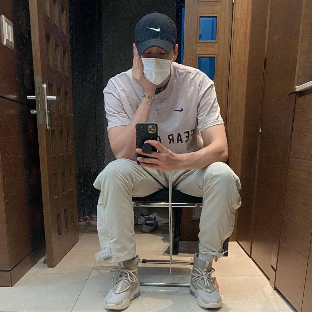 ootd Kim Young Kwang (instagram.com/aksakfn12)