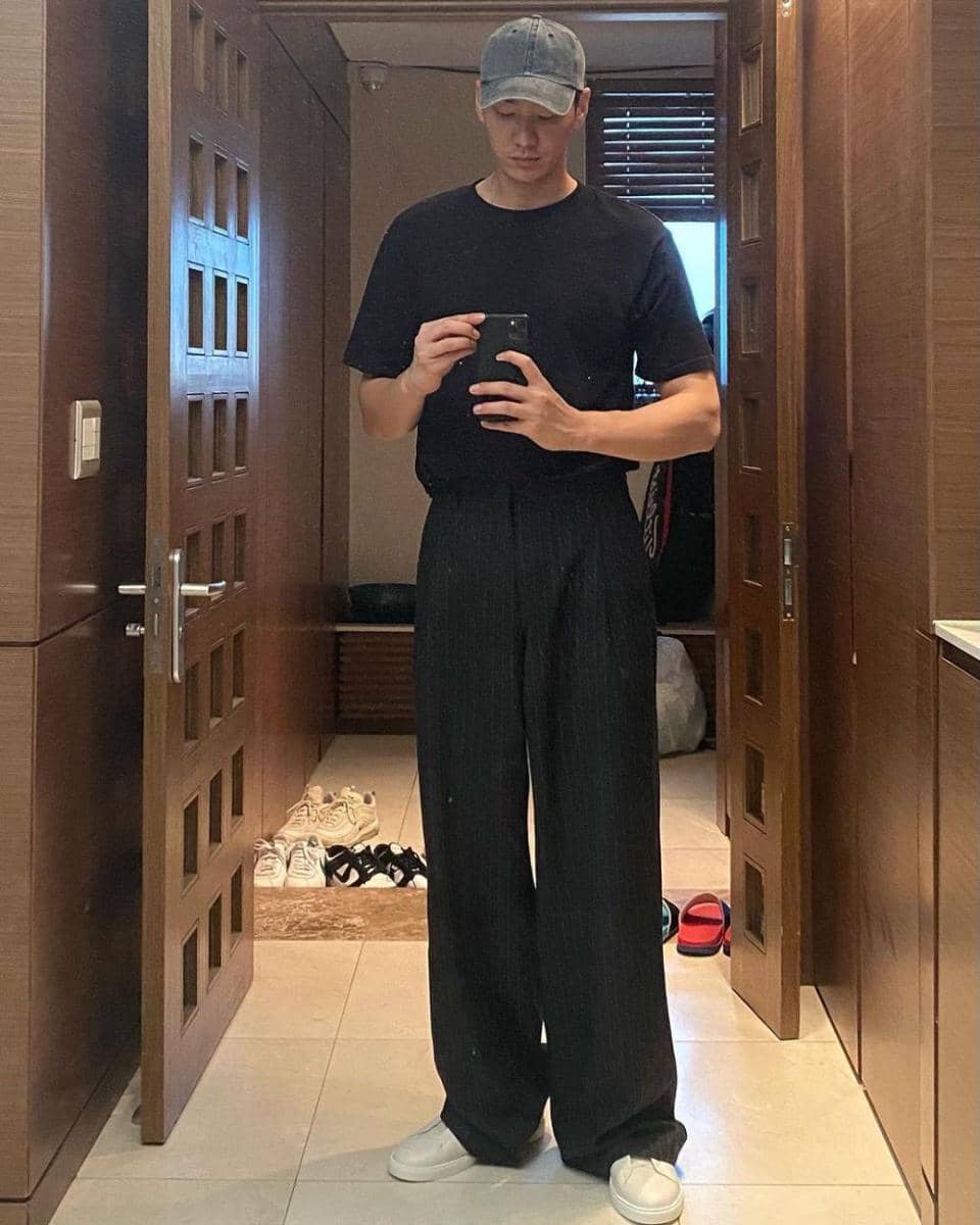 ootd Kim Young Kwang (instagram.com/aksakfn12)