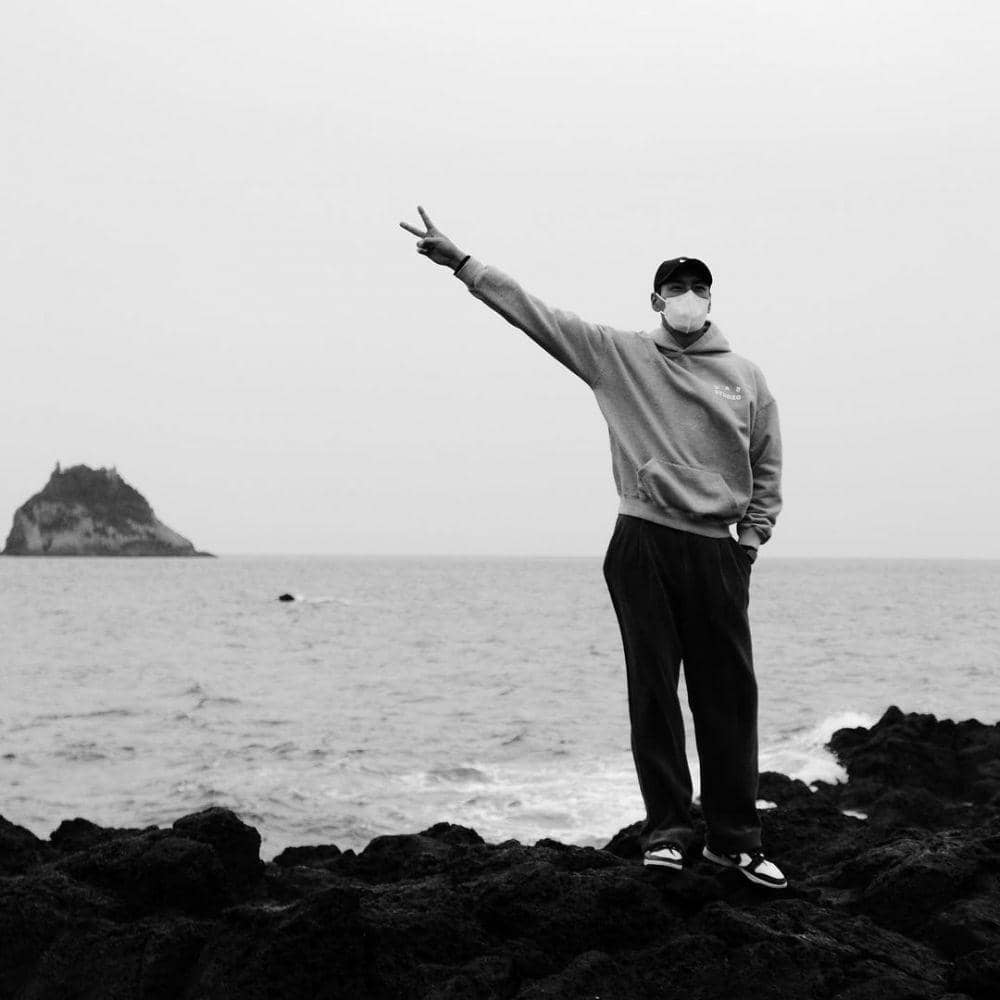 ootd Kim Young Kwang (instagram.com/aksakfn12)