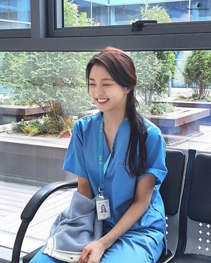 Lee Se Hee (instagram.com/se.22)