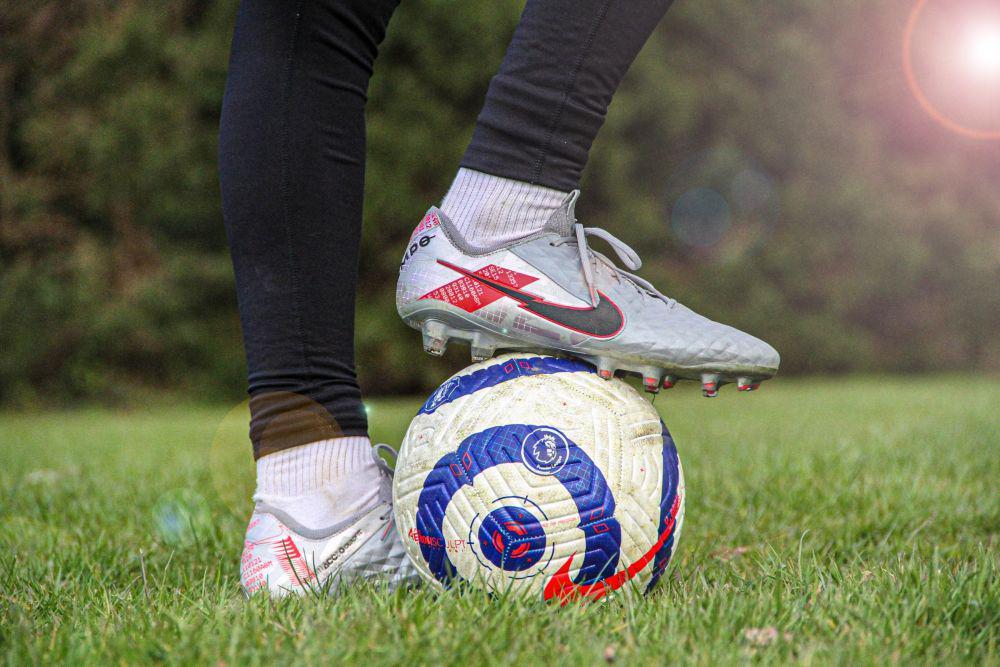 10 Sepatu Bola Termahal Milik Pesepak Bola Dunia, Harganya Fantastis!