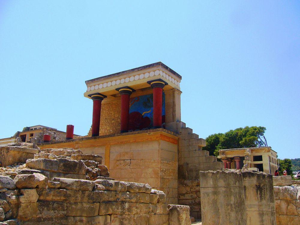 reruntuhan Istana Knossos di Pulau Kreta (pixabay.com/davestem)