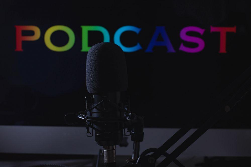 Diplomat Milenial, 5 Podcast Buat Kamu yang Into Isu Politik Dunia