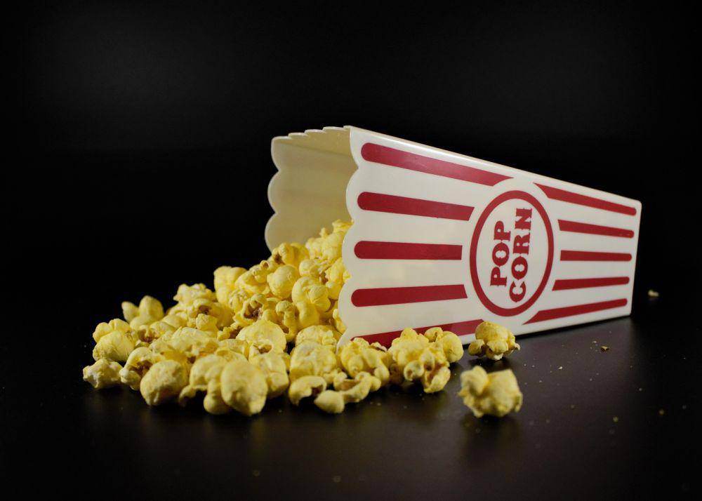 ilustrasi cheddar popcorn (pexels.com/Terrance Barksdale)