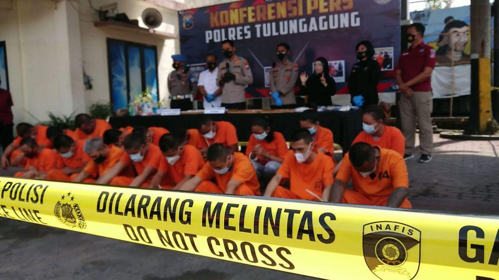 Tulungagung 2021: Bunuh Diri karena Pinjol hingga Kucing Dicekoki Ciu