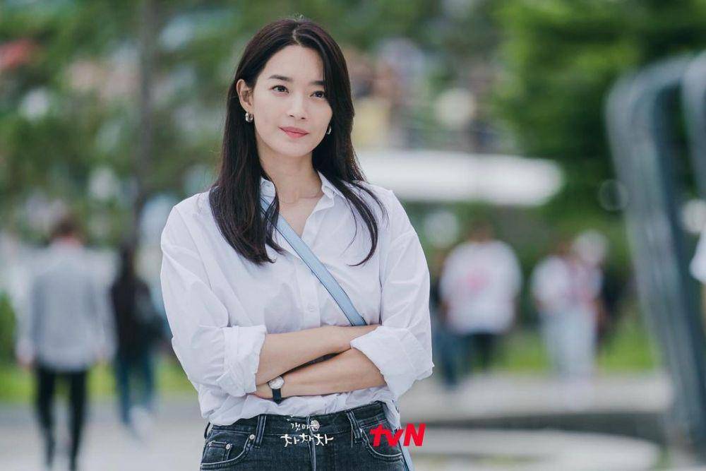 Shin Min Ah di drama Hometown Cha-Cha-Cha (instagram.com/tvn_drama)