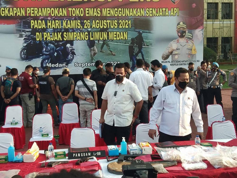 Konferensi pers penangkapan perampok toko emas di Pasar Simpang Limun (Dok.IDN Times/istimewa)