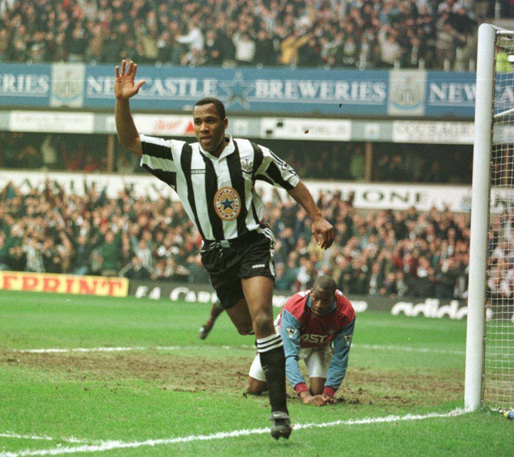 potret Les Ferdinand (readfootball.co)