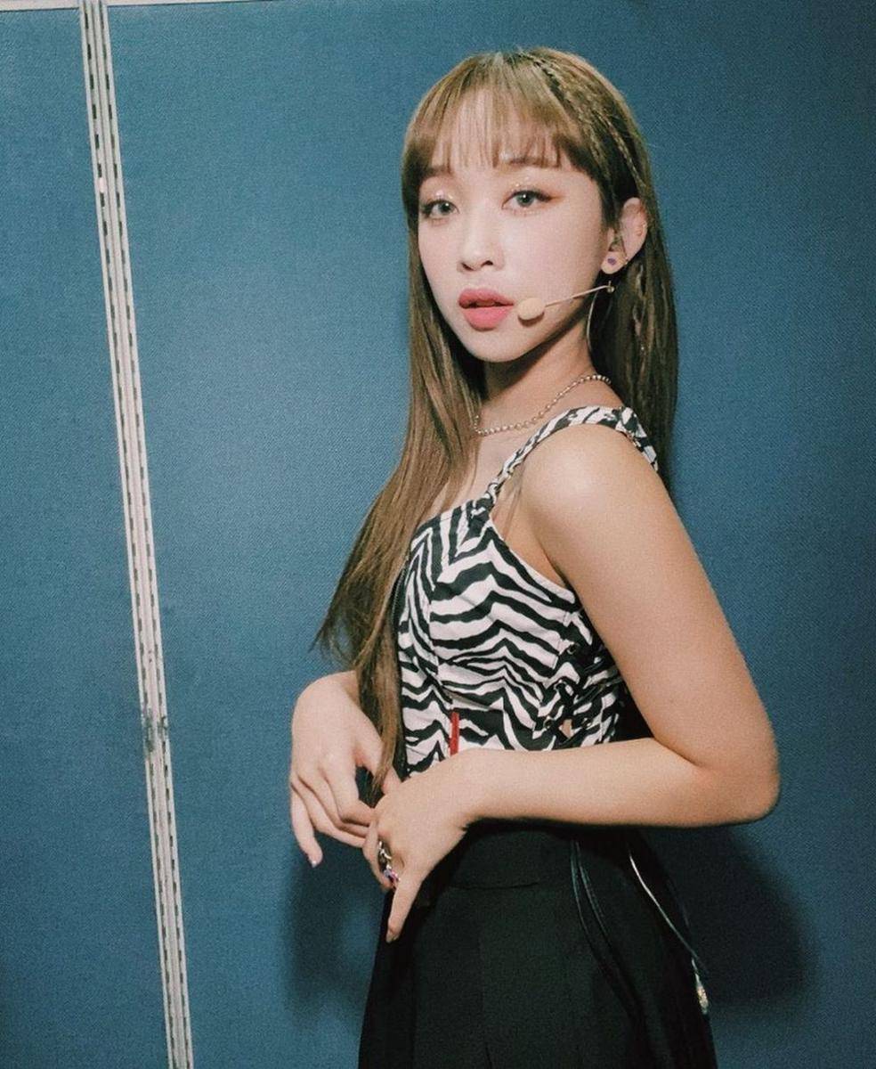 Dita Secret Number (instagram.com/secretnumber.official)