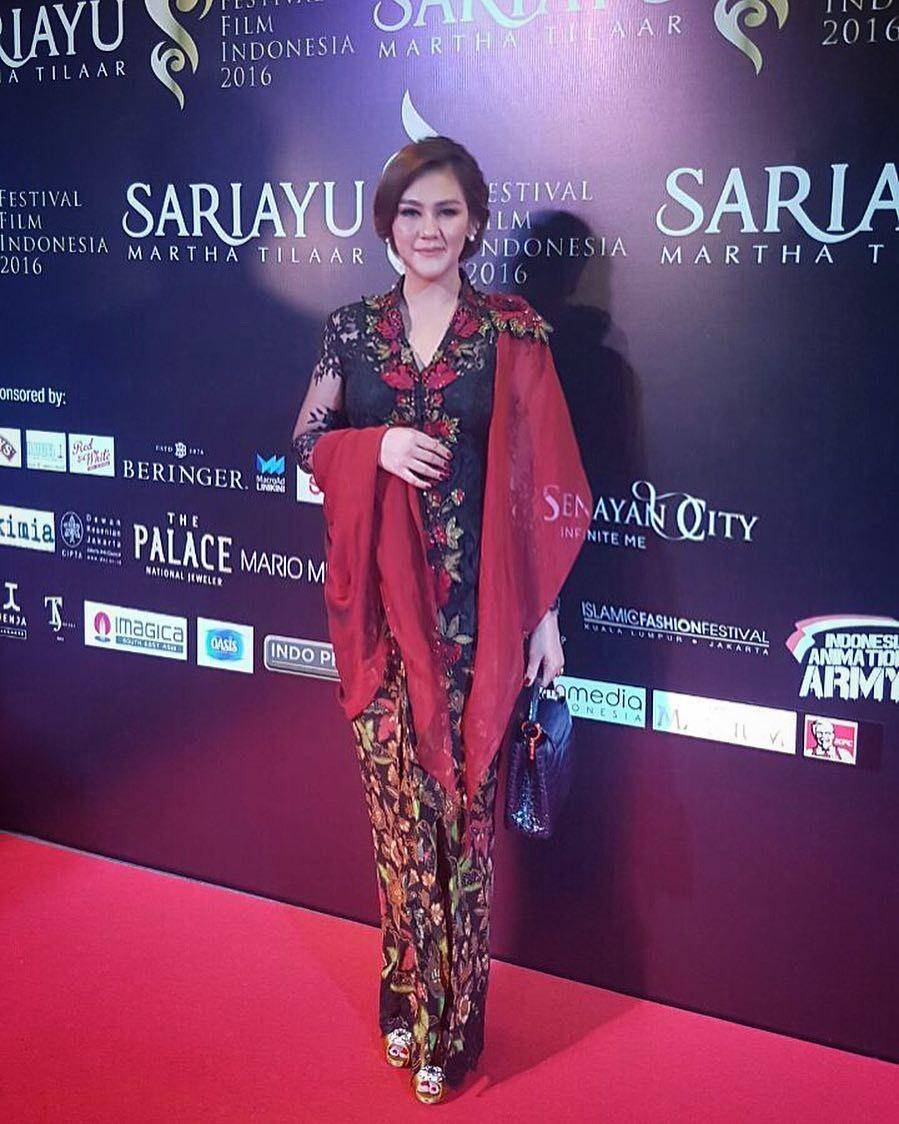 Kebaya Sissy Prescillia. (instagram.com/sysiio/)