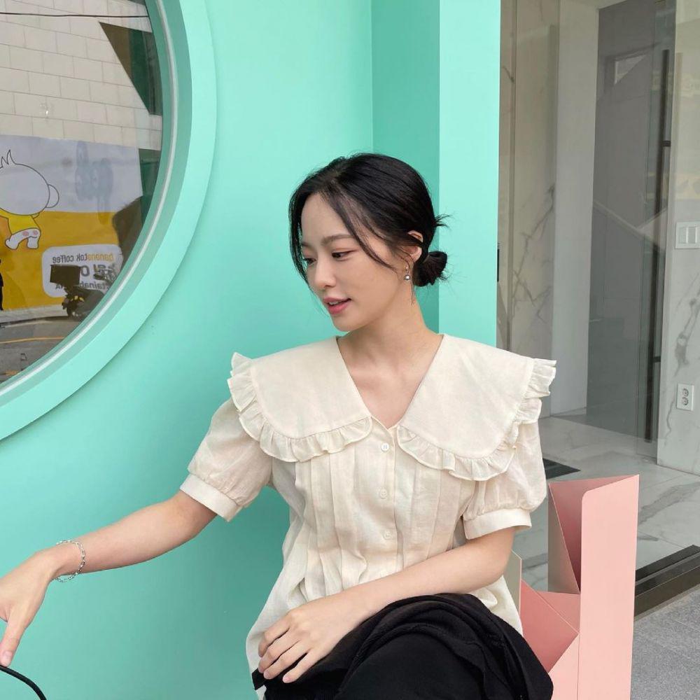 Bae Yoon Kyung (instagram.com/_yoonkyoung)