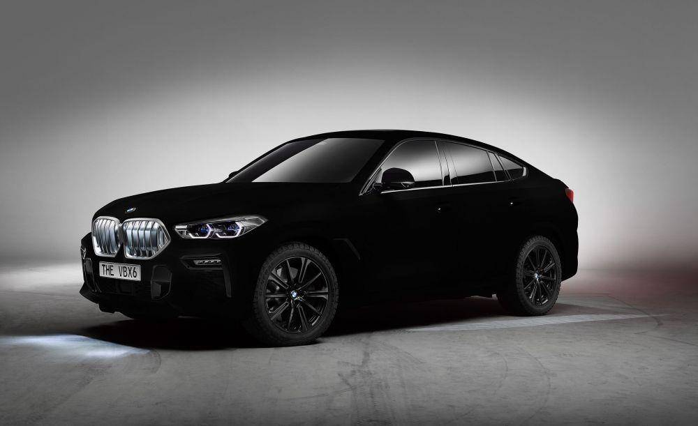 BMW X6 vantablack (caranddriver.com)