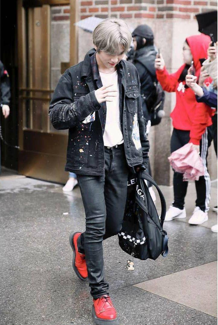 Jacket jeans ala member NCT (instagram.com/nctchilldream)