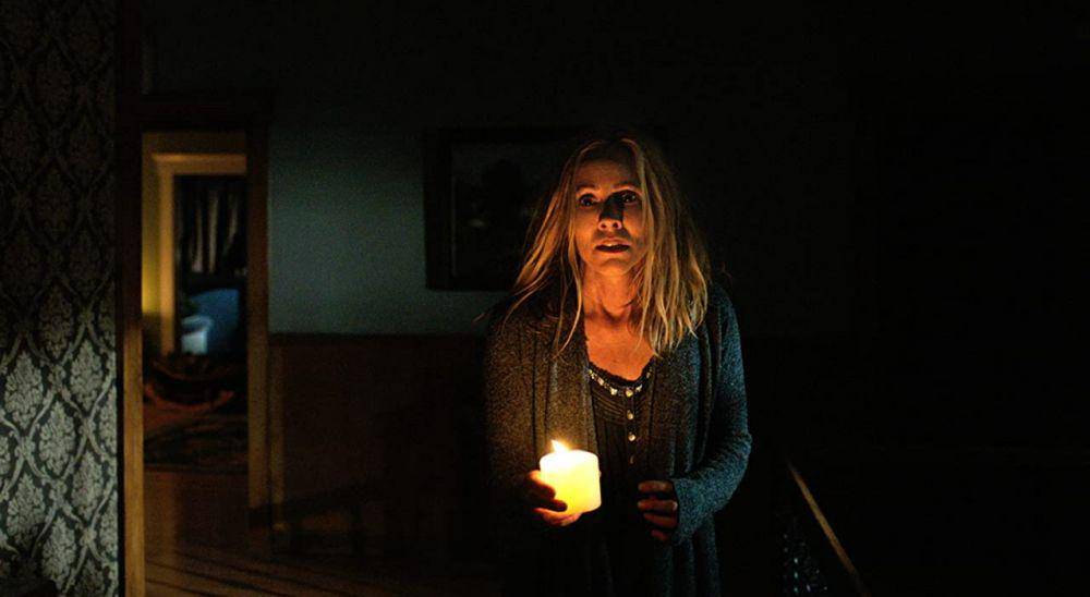 cuplikan film Lights Out (dok. Warner Bros)