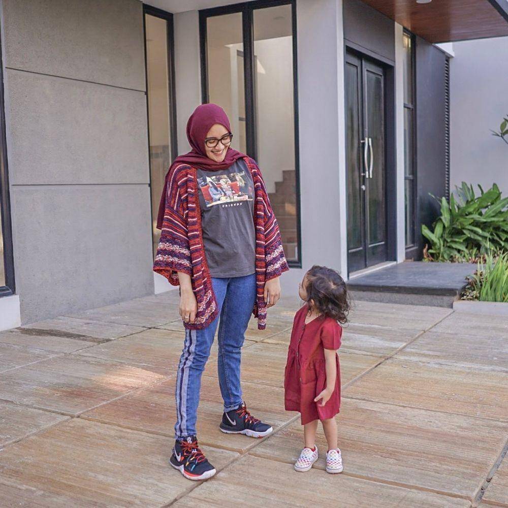 OOTD Syanindita dan Schalea. (instagram.com/strasysty/)