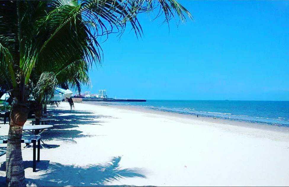 Menikmati Keindahan Pantai Kemala di Balikpapan