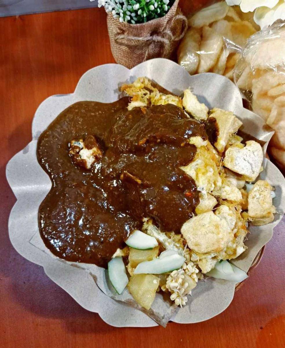 Tahu Tek Sidho Moro (instagram.com/gluttonwanderers)