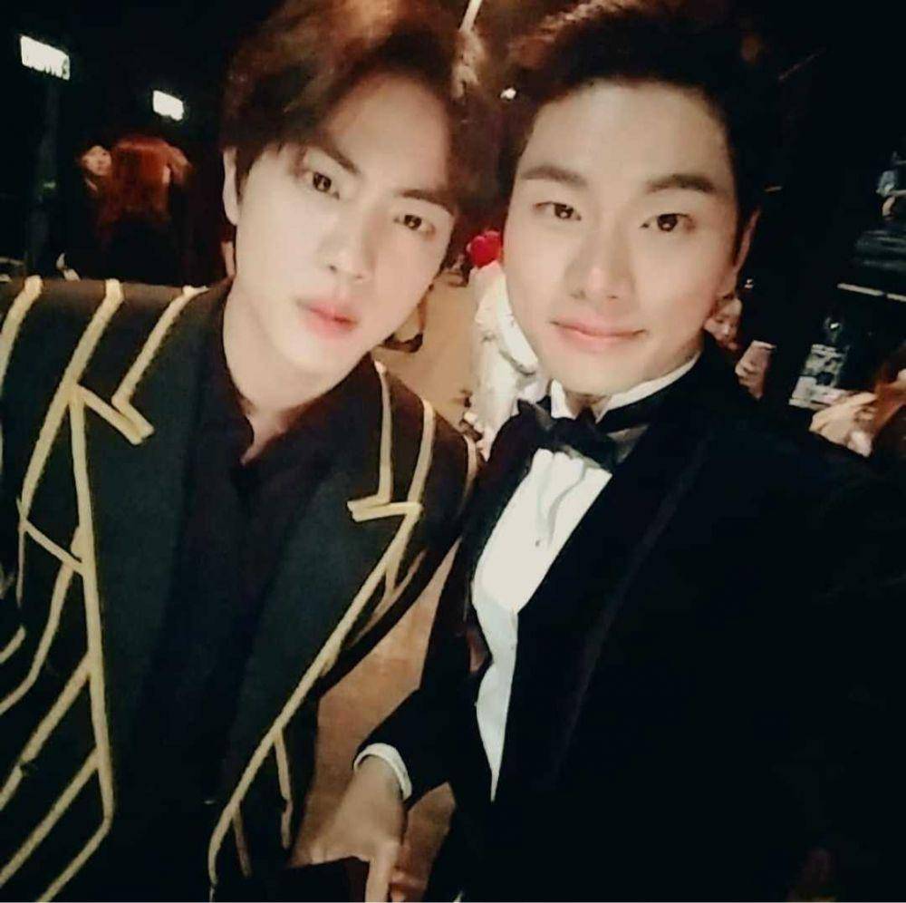 Jin dan Lee Yi Kyung (instagram.com/luvlk89)