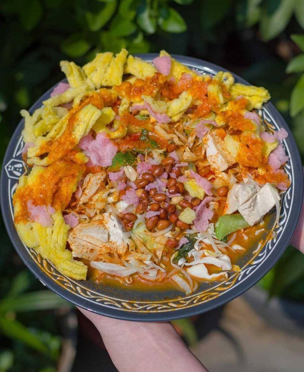 Asinan Kamboja (instagram.com/eatandclicks)
