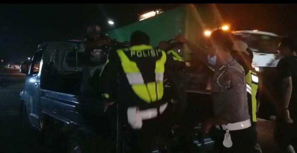 Pulang Kerja, Pria di Mojokerto Disambar Mobil Hingga Tewas