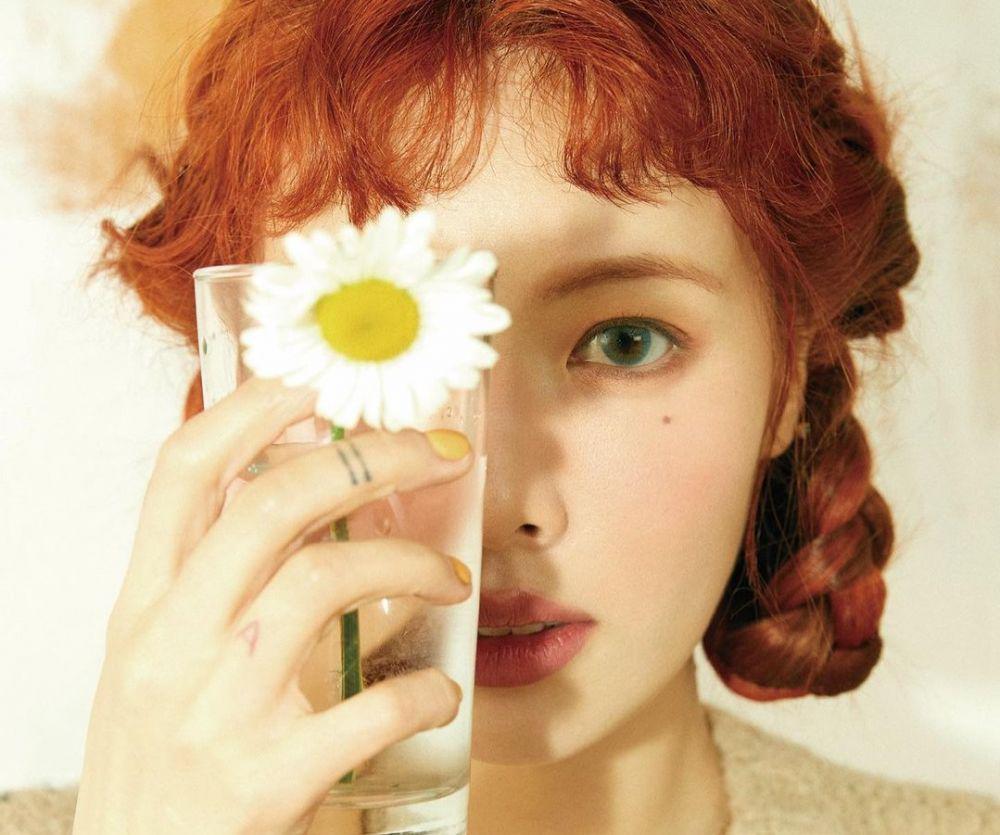 Hyuna (instagram.com/hyunah_aa)