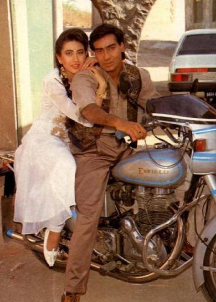 Karisma Kapoor dan Ajay Devgn (dok. Shweta International/Suhaag)