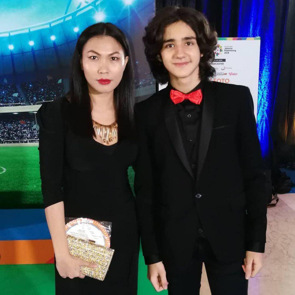 Emiliano Cortizo dan ibu (instagram.com/emilianocortizo)
