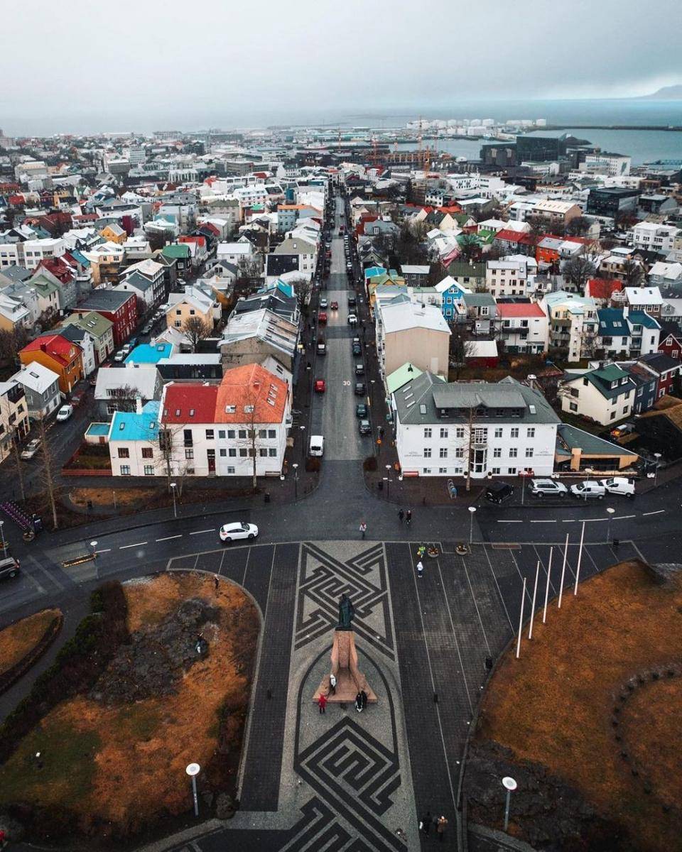 Reykjavik, Islandia (instagram.com/erica_mengouchian)