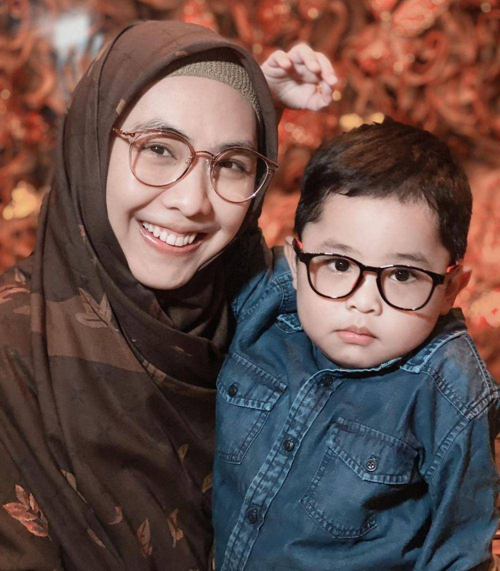 Oki dan Ibrahim (instagram.com/okisetianadewi/)