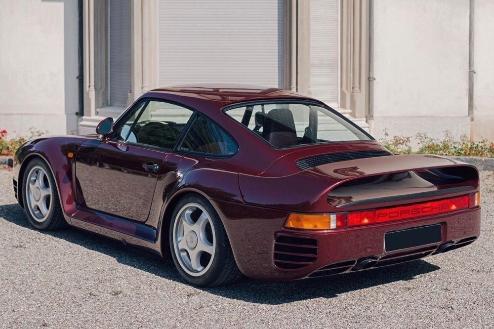 Porsche 959 Komfort milik keluarga Kerajaan Qatar dilelang / RM Sotheby's