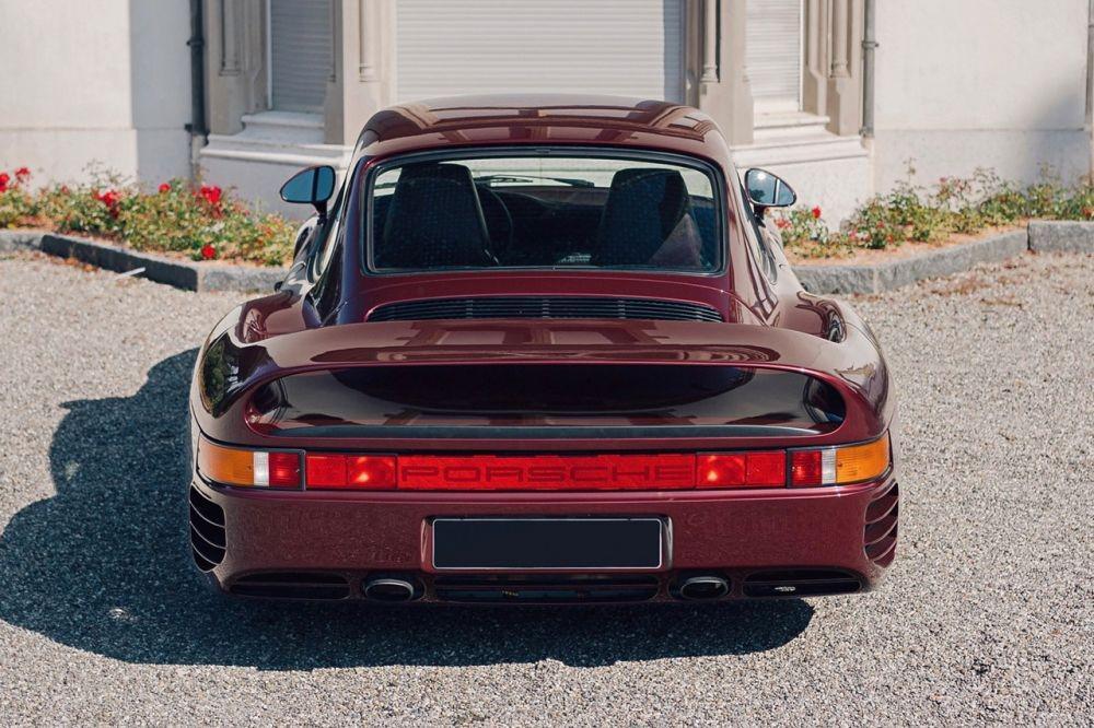 Porsche 959 Komfort milik keluarga Kerajaan Qatar dilelang / RM Sotheby's