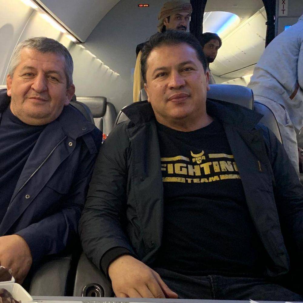 potret Javier Mendez bersama ayah Khabib Nurmagedov (instagram.com/akajav)
