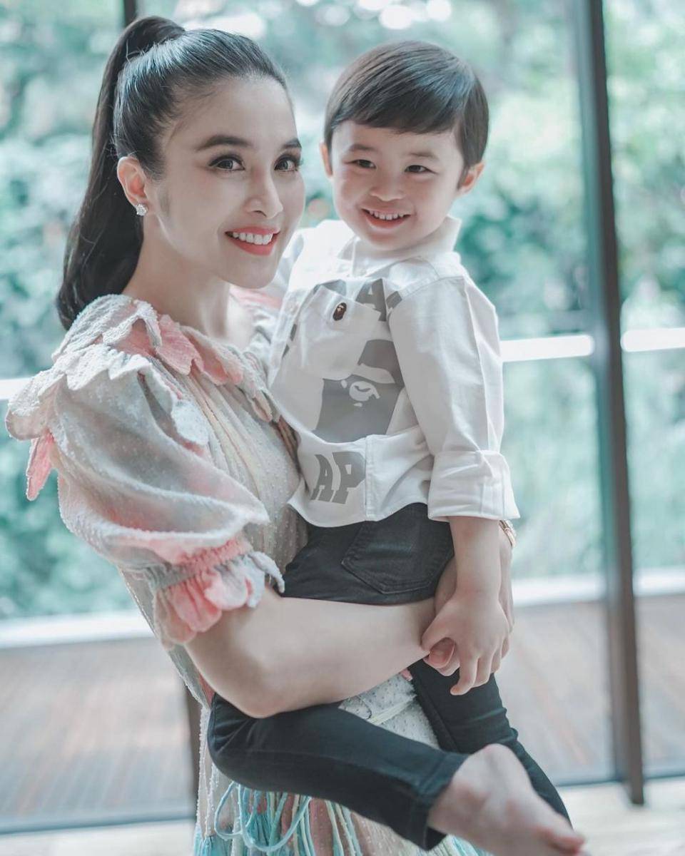 Sandra Dewi dan Raphael (instagram.com/sandradewi88/)