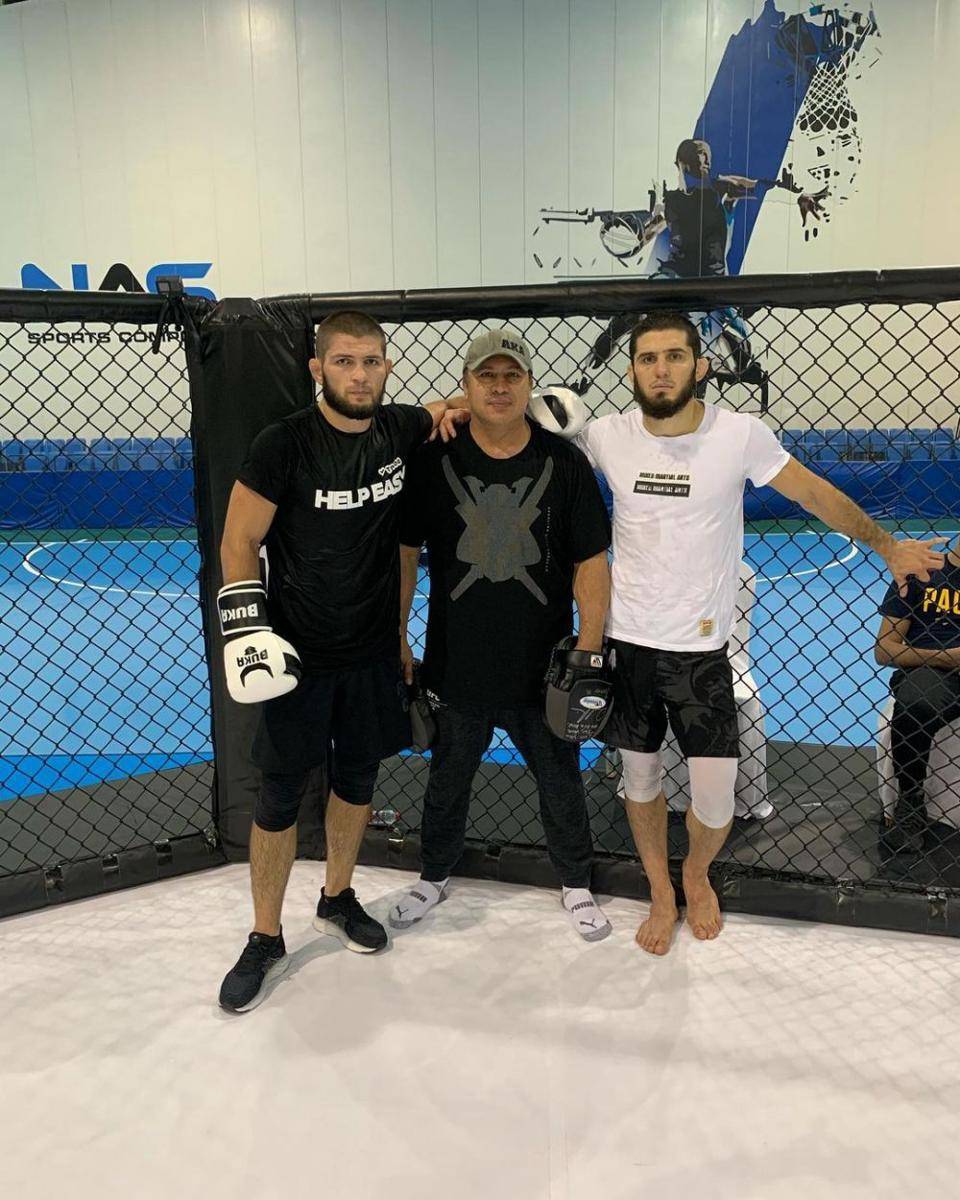 potret Javier Mendez bersama Khabib dan Islam (instagram.com/akajav)