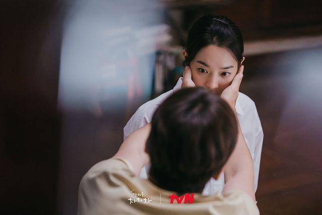 Kim Seon Ho dan Kang Min Ah di Hometown Cha Cha Cha (instagram.com/tvn_drama)