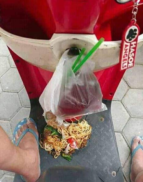 momen apes beli makanan (Instagram.com/wkwkland_real)