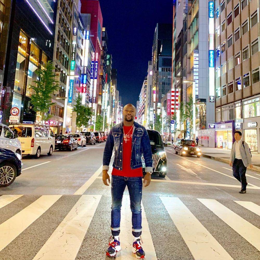 Floyd Mayweather (instagram.com/floydmayweather)