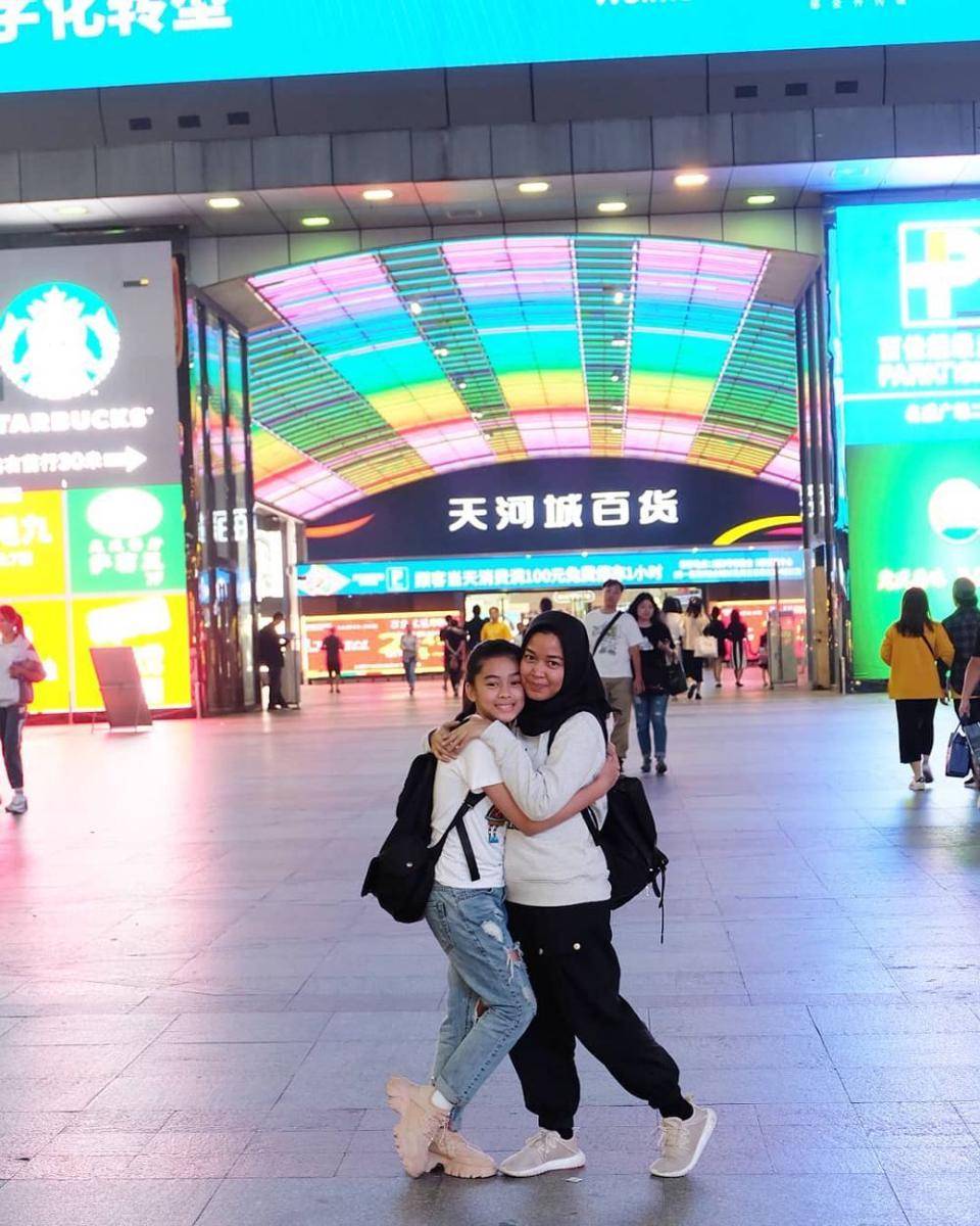 Aqeela Calista dan ibu (instagram.com/aqeelacalista)