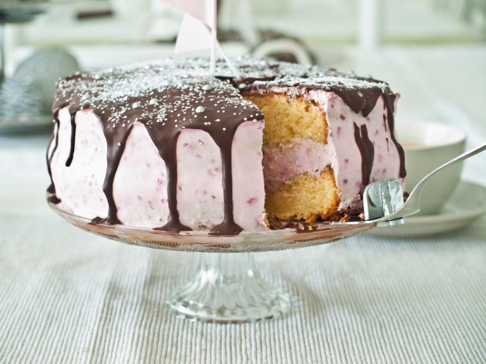 ilustrasi raspberry lemonade cake (pixabay.com/gefrorene_wand)