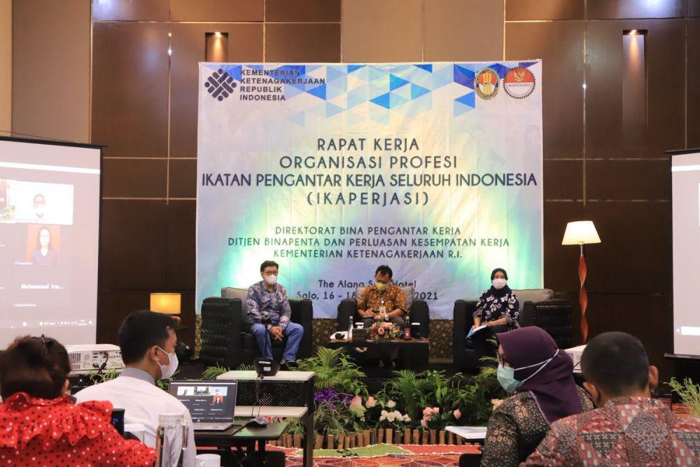 Kemnaker Tingkatkan Profesionalisme Pengantar Kerja dengan Cara Ini
