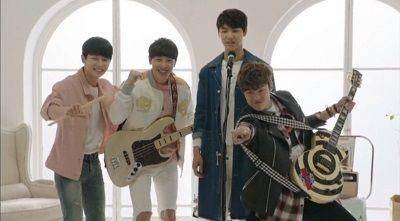 The Ddanddara boys dalam drama The Entertainer (dok. SBS)
