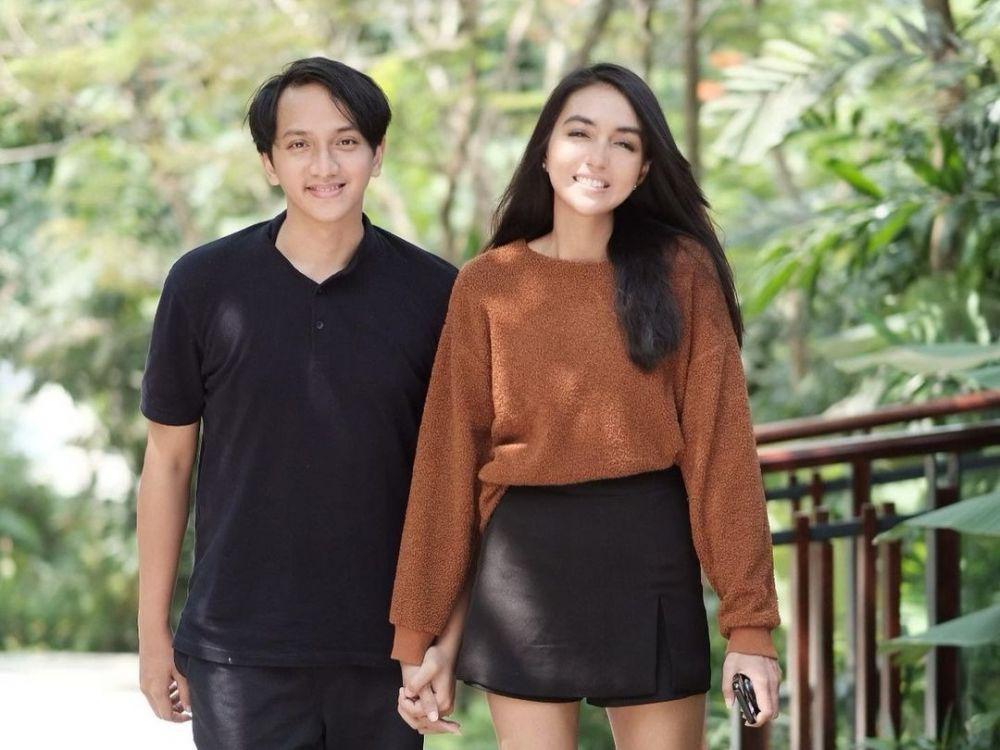 Main Film Bareng, 10 Potret Ge Pamungkas Bersama Sang Istri