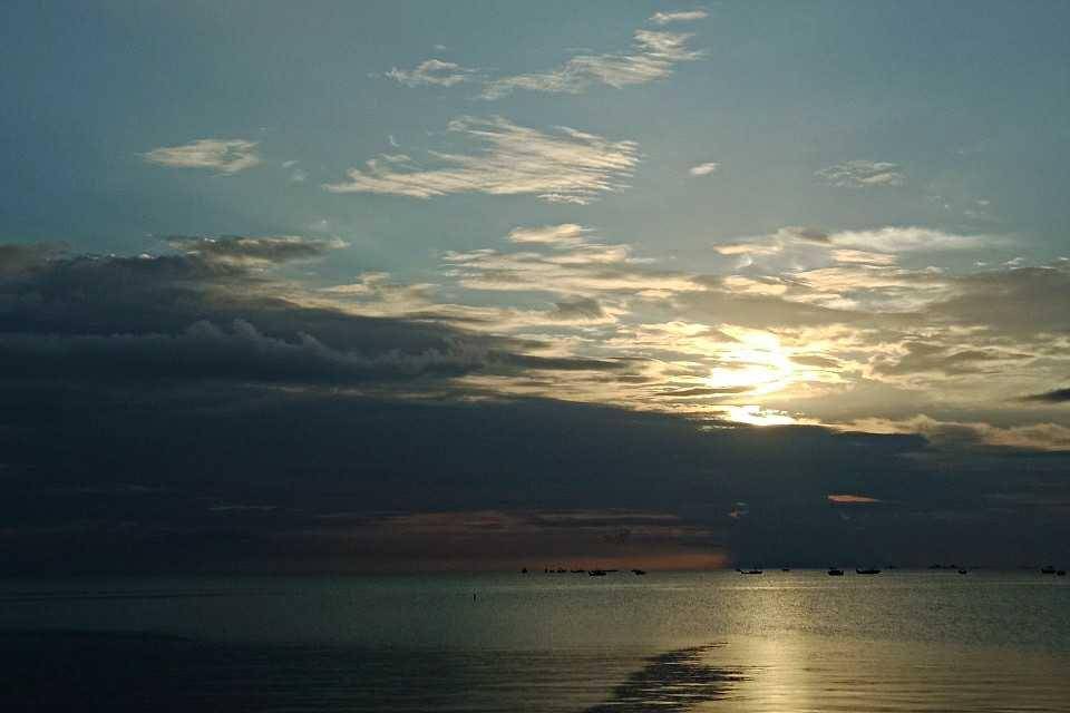 Sunset Belitung (dok.pribadi/FadhilaLuqyana)