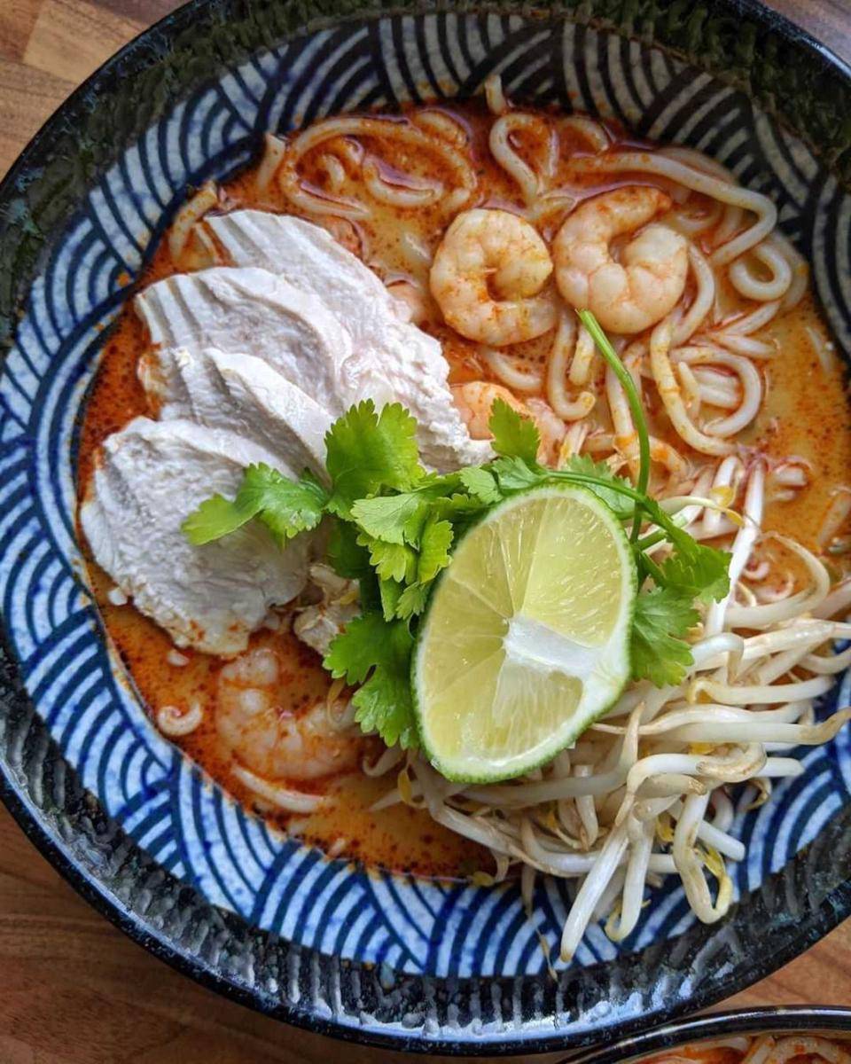laksa (instagram.com/cook.shoot.and.eat)