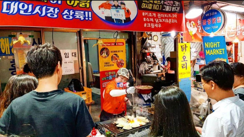 Suasana di dalam pasar Daein di Gwangju (instagram.com/thekoreanhobbit)