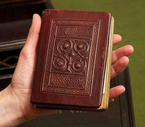 kitab Injil St. Kutbertus (blogs.bl.uk)